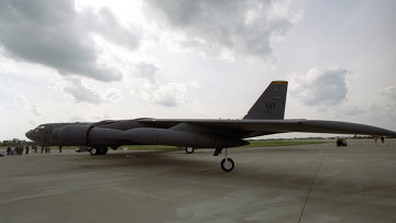 Стратегический американский бомбардировщик B-52. Архивное фото