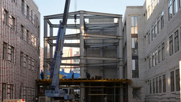 Школа в квартале