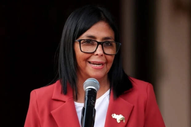 США сняли санкции с и. о. президента Венесуэлы Родригес