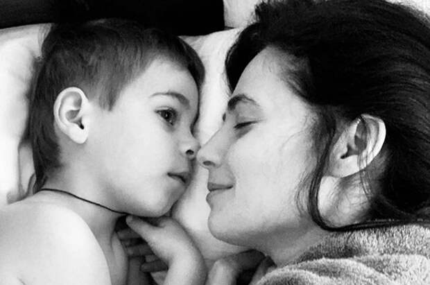 Юлия Снигирь и Евгений Цыганов поделились редкими фото сына Федора по случаю его пятилетия