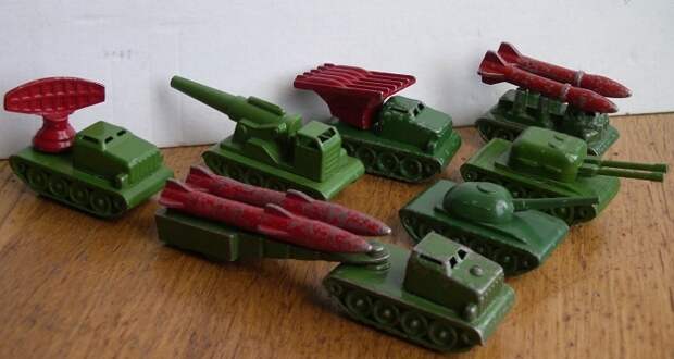 В СССР таких игрушек делали огромное множество. |Фото: drive2.ru.
