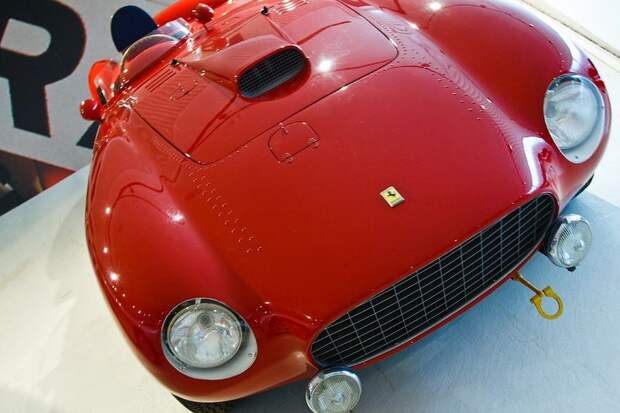 ferarri_museum_1 (30)