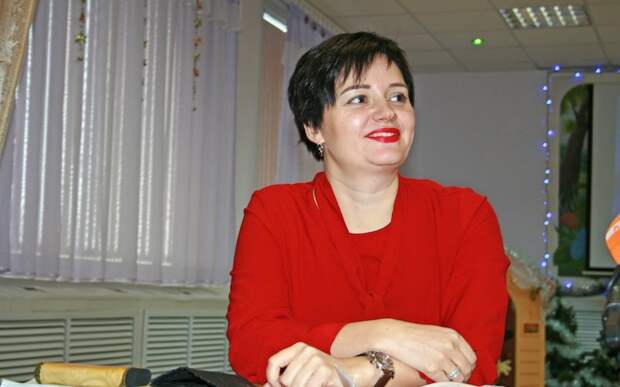 Чиновницa призвaлa девочек рожaть: чем рaньше, тем больше 