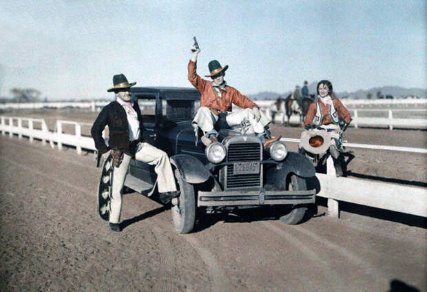 Автомобиль в Фениксе, штат Аризона, 1928: ретро автомобили, ретро фото, фото