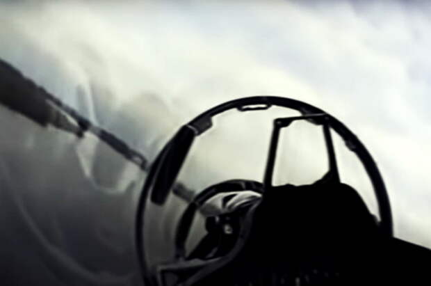 Первый полет американского пилота ВВС США на Су-27УБ с 