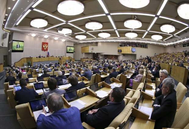 Госдума приняла закон о повышении пенсионного возраста чиновников Госдума приняла закон о повышении пенсионного возраста чиновников