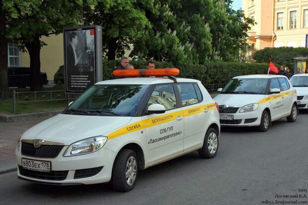 Парад ретро-техники в Санкт-Петербурге авто, общественный транспорт, парад, ретро автомобили