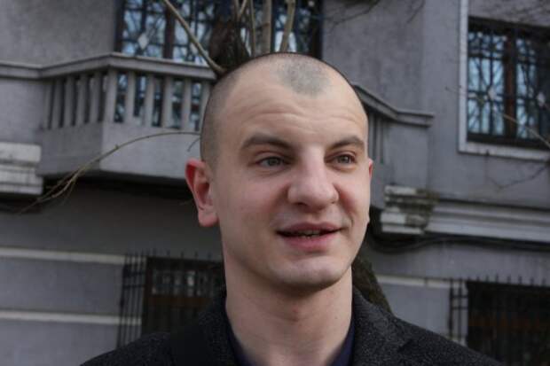 «Всё равно, чем машут» – укронацист обещает не брать русских в плен