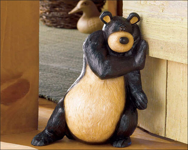 Прикольные дверные стопперы (16 фото) Прикольные дверные стопперы (16 фото)