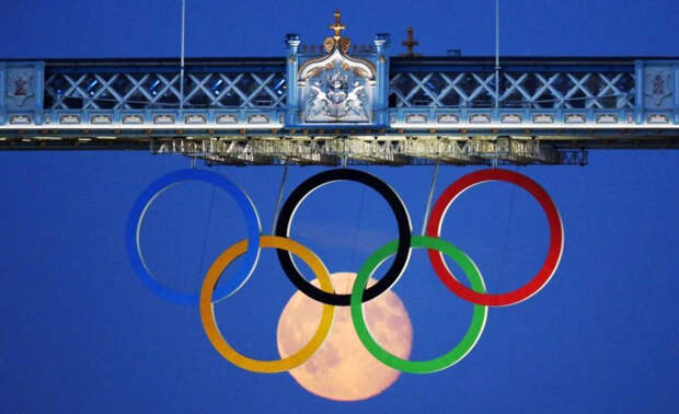 olympic-moon