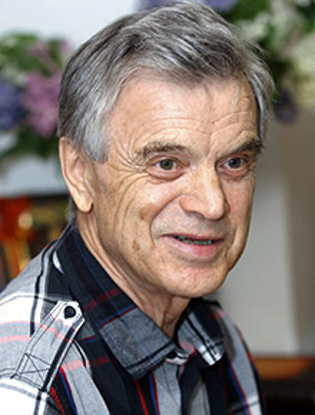 Руслан Хасбулатов