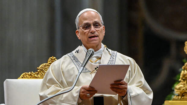 Папа римский обратился с призывом к США и России