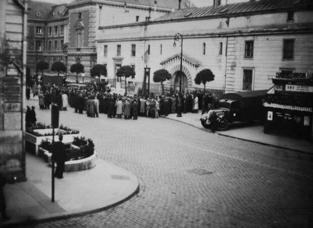 1939 год: последняя публичная казнь во Франции с помощью гильотины