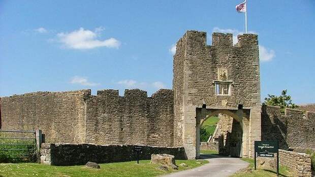 Замок Фарли Хангерфорда в Англии (фото)