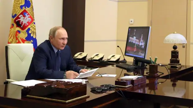 Макрон охарактеризовал диалог с Путиным как необходимость