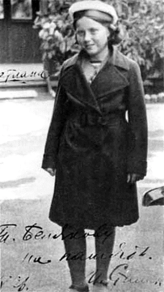 Маленькая Светлана с отцом - Иосифом Виссарионовичем Сталиным - Студопедия