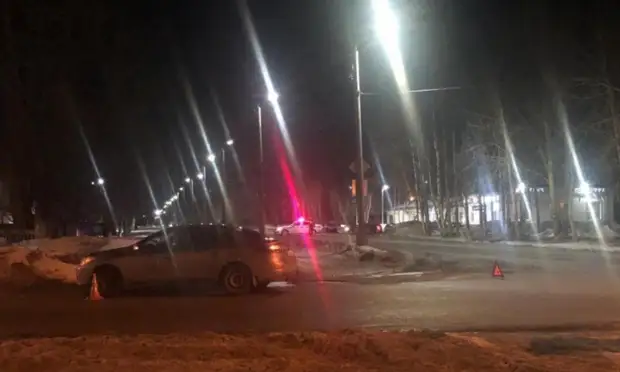 В Северодвинске водитель Renault сбила женщину, которая переходила дорогу в неположенном месте