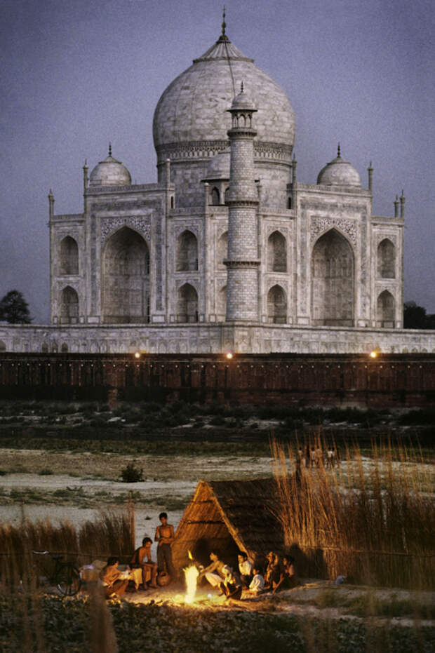 Символичные кадры от Стива Мак-Карри (Steve McCurry). Символичные кадры от Стива Мак-Карри (Steve McCurry).