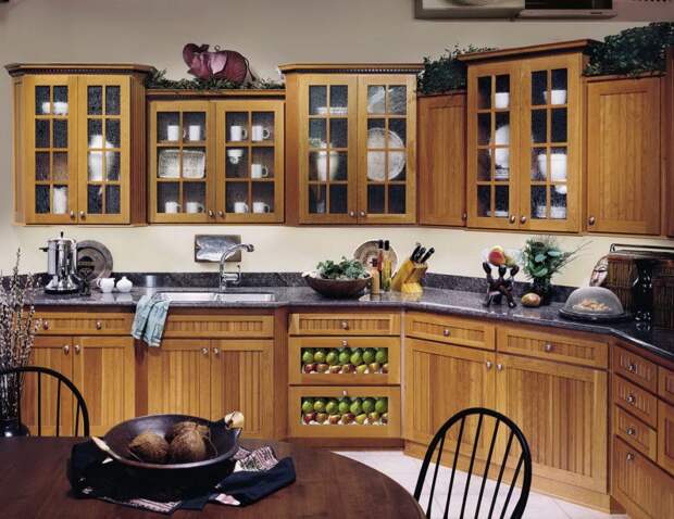 unique design classic of kitchen 1024x790 Дизайн фасадов кухонных шкафов 60 фото