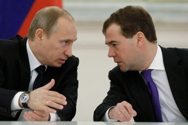 Медведев отправится на саммит АТЭС вместо Путина