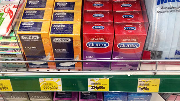 Россияне из-за кризиса стали чаще пользоваться презервативами