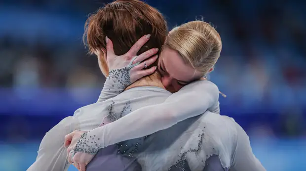 Подкрутка на вес золота: Тарасова с Морозовым катались бесподобно, но олимпийскими чемпионами стали китайцы