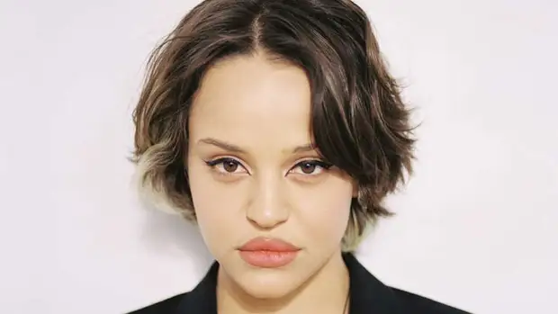 Рэпер Yung Lean выпустил песню с семплом "На заре" советской группы "Альянс"