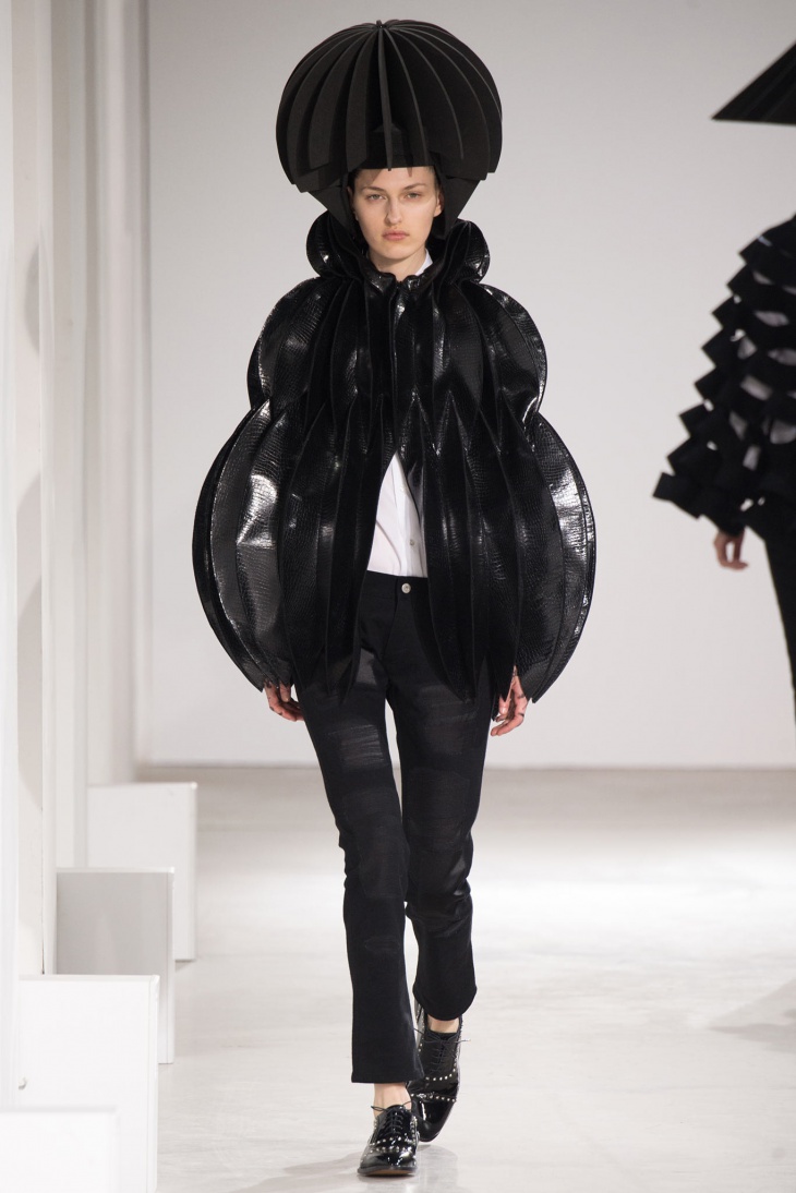 Оригами от Junya Watanabe (трафик)