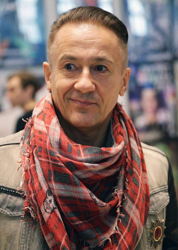 Олег Меньшиков намерен судиться с уволенными актерами театра Ермоловой для защиты репутации