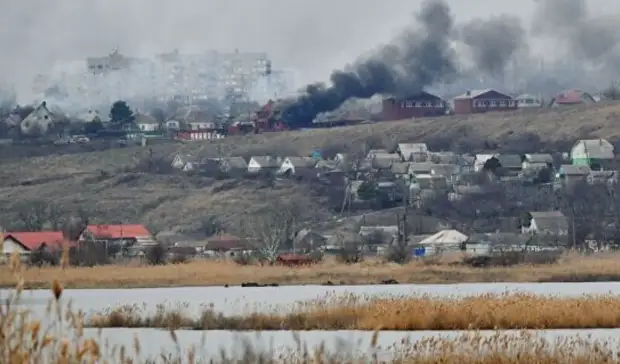 Песков пообещал запросить сведения у военных РФ об обстреле роддома в Мариуполе