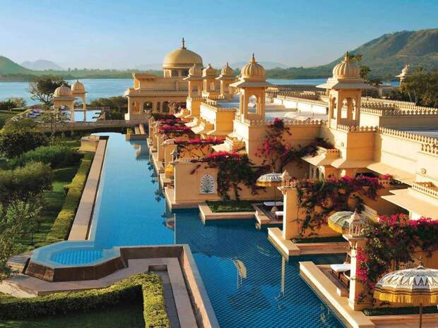 the-oberoi-udaivilas-in-udaipur-india-has-a-gorgeous-pool-that-guests-can-swim-in-directly-from-their-private-rooms