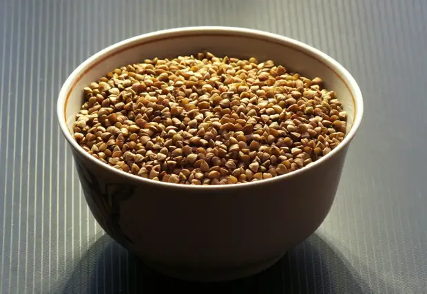 Санкционный эффект: В Казахстане ждут дешевой гречки из России