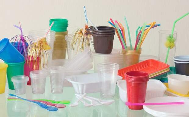Как выбрать пластиковую посуду