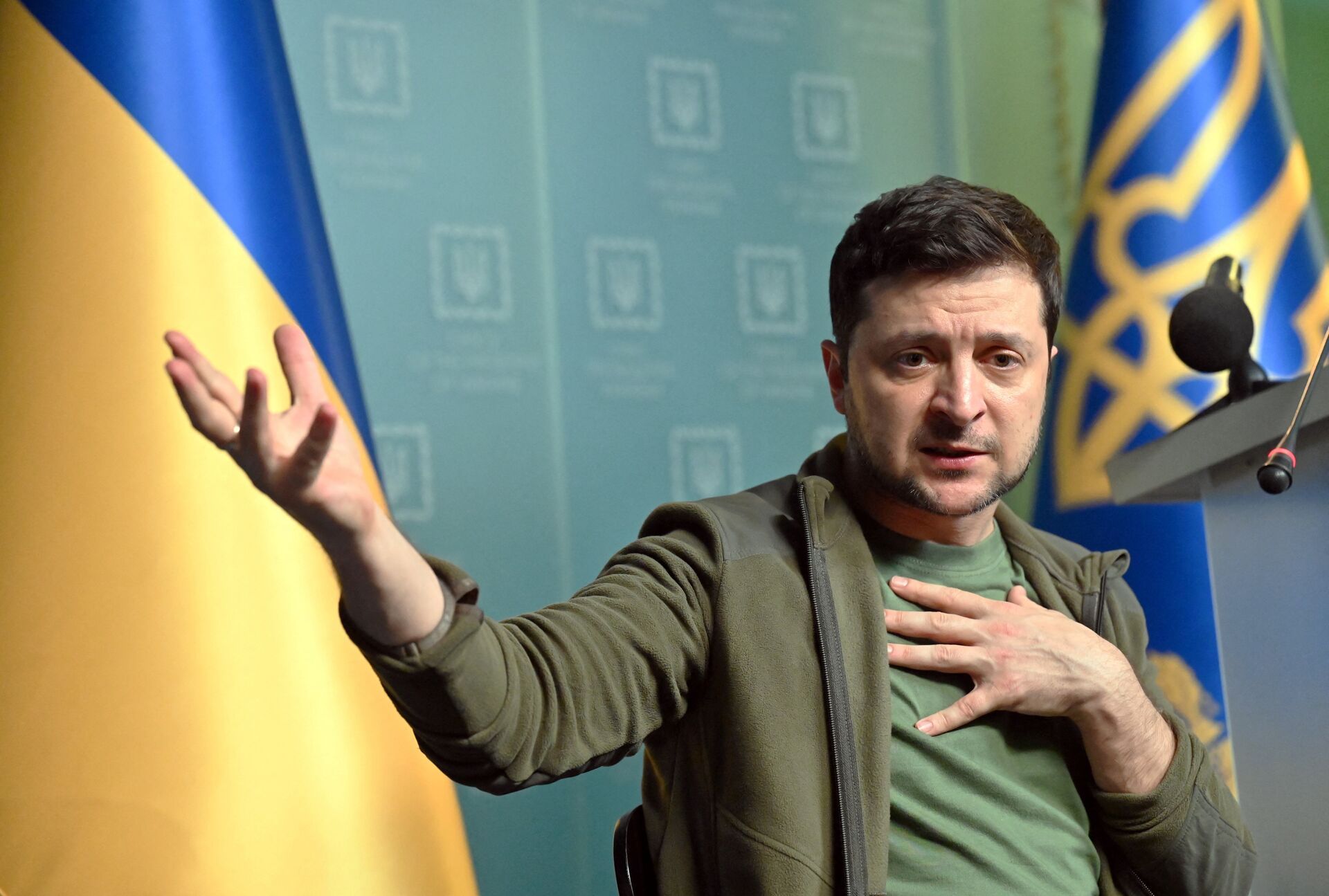 В начале октября нынешнего года Зеленский насмешил странным заявлением о том, что, дескать, разговоры...