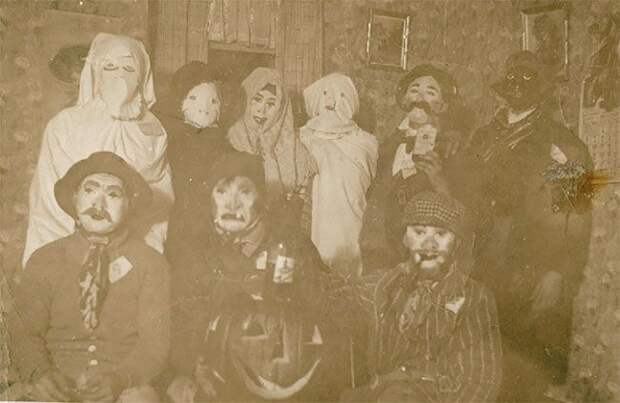 Действительно жуткие наряды на Хэллоуин 1930-х годов