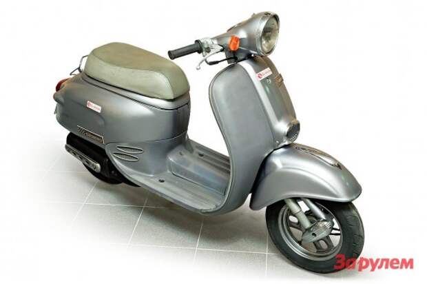 000_moto_1211_052