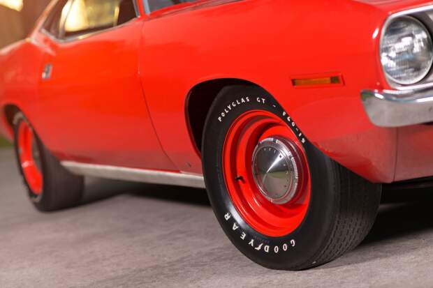 Plymouth HEMI Cuda 1970 на одометре которого всего 81 миля Barracuda, Cuda, hemi, plymouth, авто, аукцион