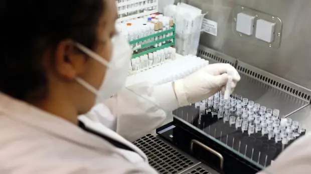 В «Векторе» заявили о способности «омикрона» распространяться почти втрое быстрее «дельты»