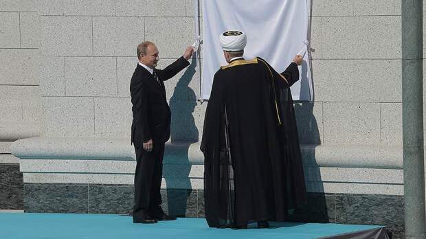 http://im9.kommersant.ru/Issues.photo/NEWS/2015/09/23/KMO_150194_00013_1_t218_130424.jpg