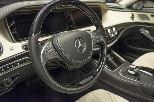 Афера с автомобилем Майбах Афера с автомобилем Майбах maybach, mercedes-benz, s-class, авто