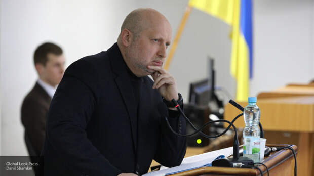 Эксперты рассказали, почему к заявлению Турчинова об усилении присутствия Украины в Азовском море не стоит относиться всерьез
