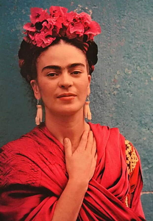 Фрида Кало - мексиканская художница, наиболее известная автопортретами. 