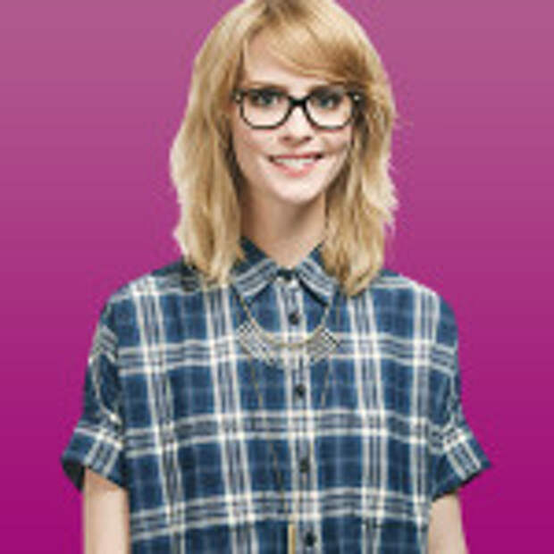 pr14-cast-300x300-lindsey
