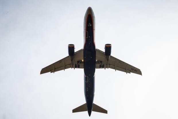 Самолет, летевший из Екатеринбурга в Бангкок, вернулся в аэропорт вылета
