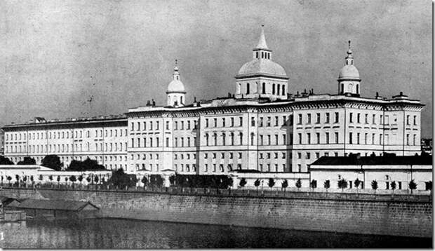 Воспитательный дом в Москве был учрежден Екатериной II 1 сентября 1763 года. Фото: http://lifeglobe.net