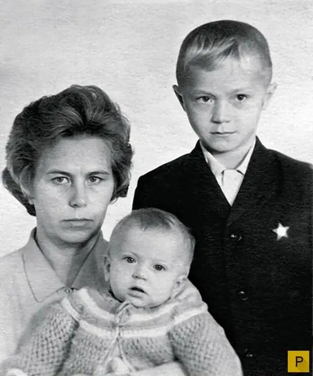 Фото путина с мамой в детстве