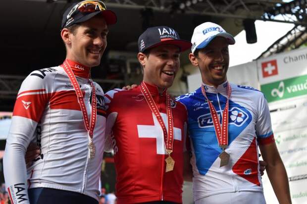 Pirmin Lang , Jonathan Fumeaux  и Steve Morabito (FDJ)  (фото: IAM Cycling)