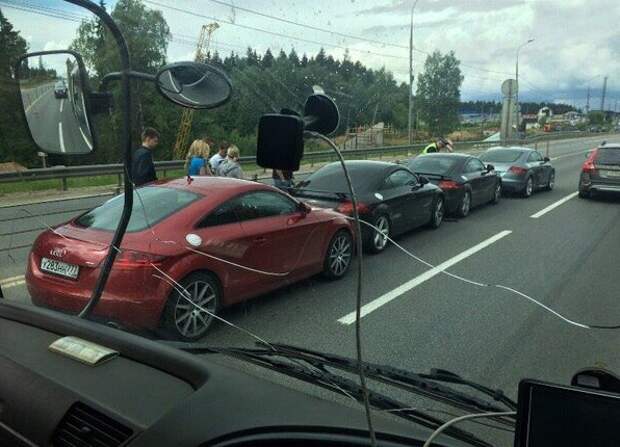 Подборка автоприколов (20 фото) Подборка автоприколов (20 фото)