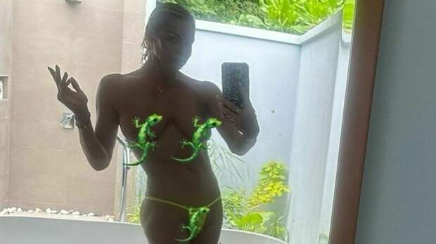 Волочкова опубликовала фотографию топлес и разгневала подписчиков