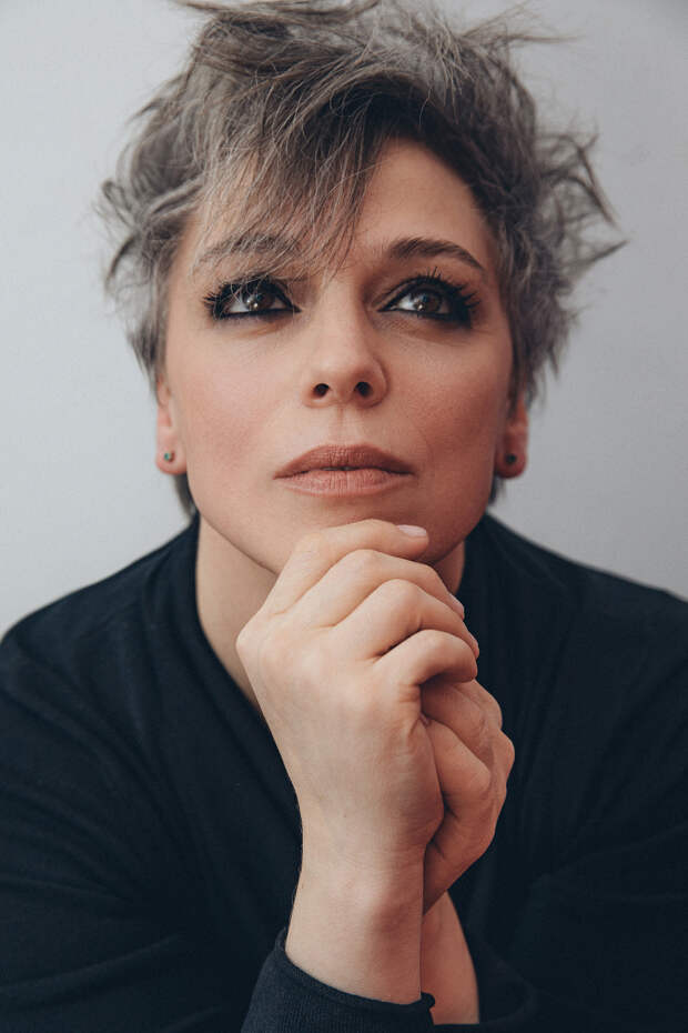 Нелли Уварова